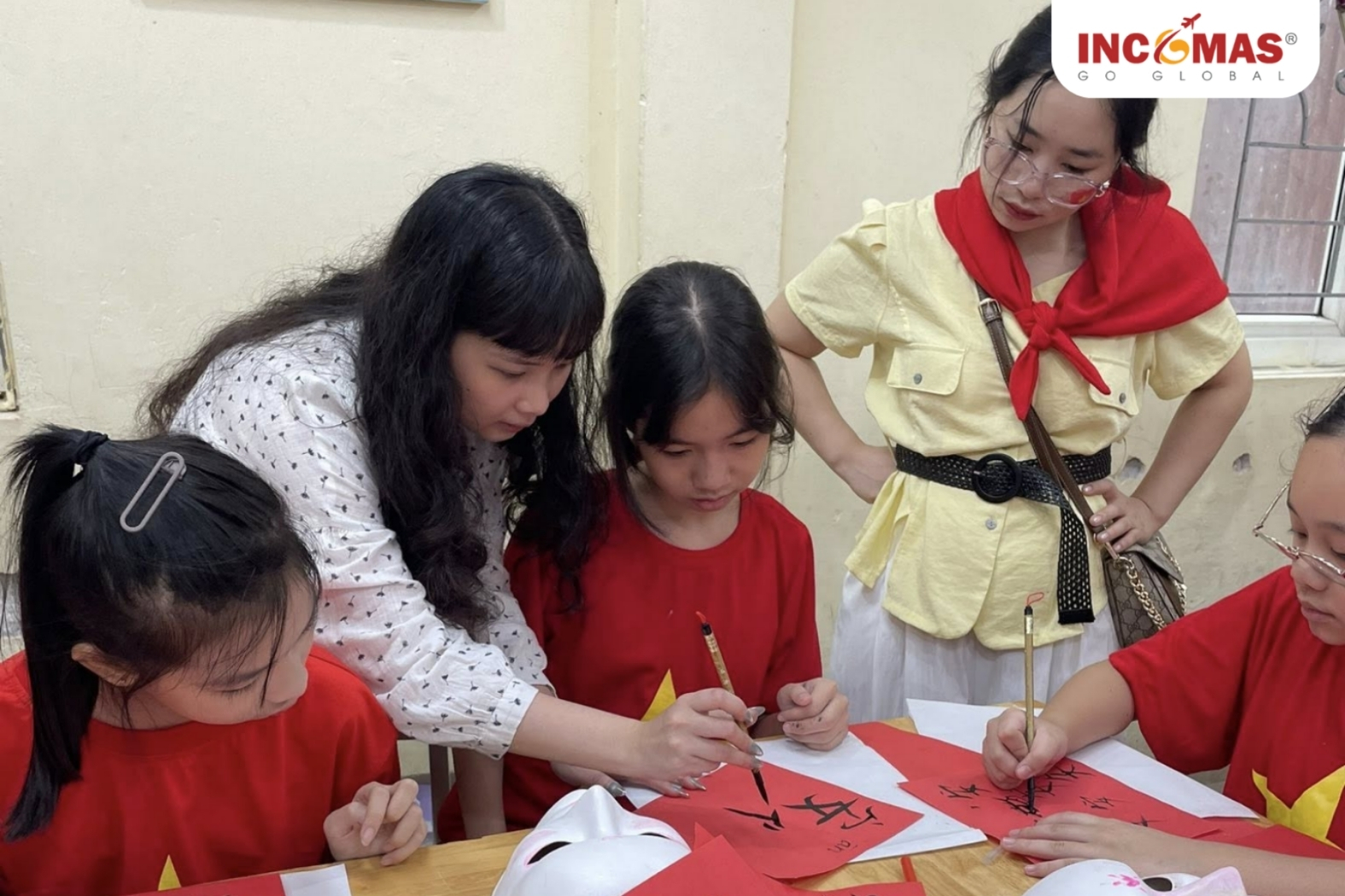 trung tâm ngoại ngữ Incomas